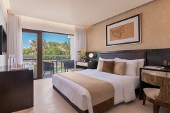 The-District-Boracay---Deluxe-Room-(King)